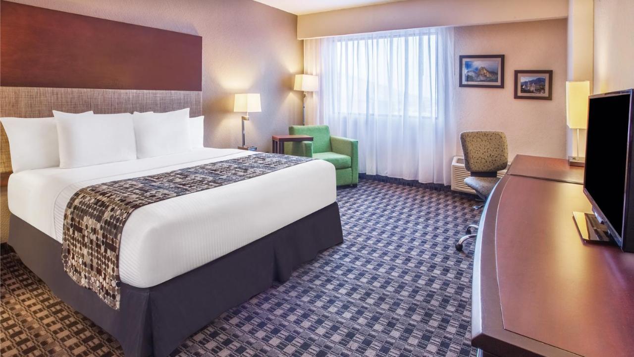 Chn Hotel Monterrey Norte, Trademark Collection By Wyndham Экстерьер фото