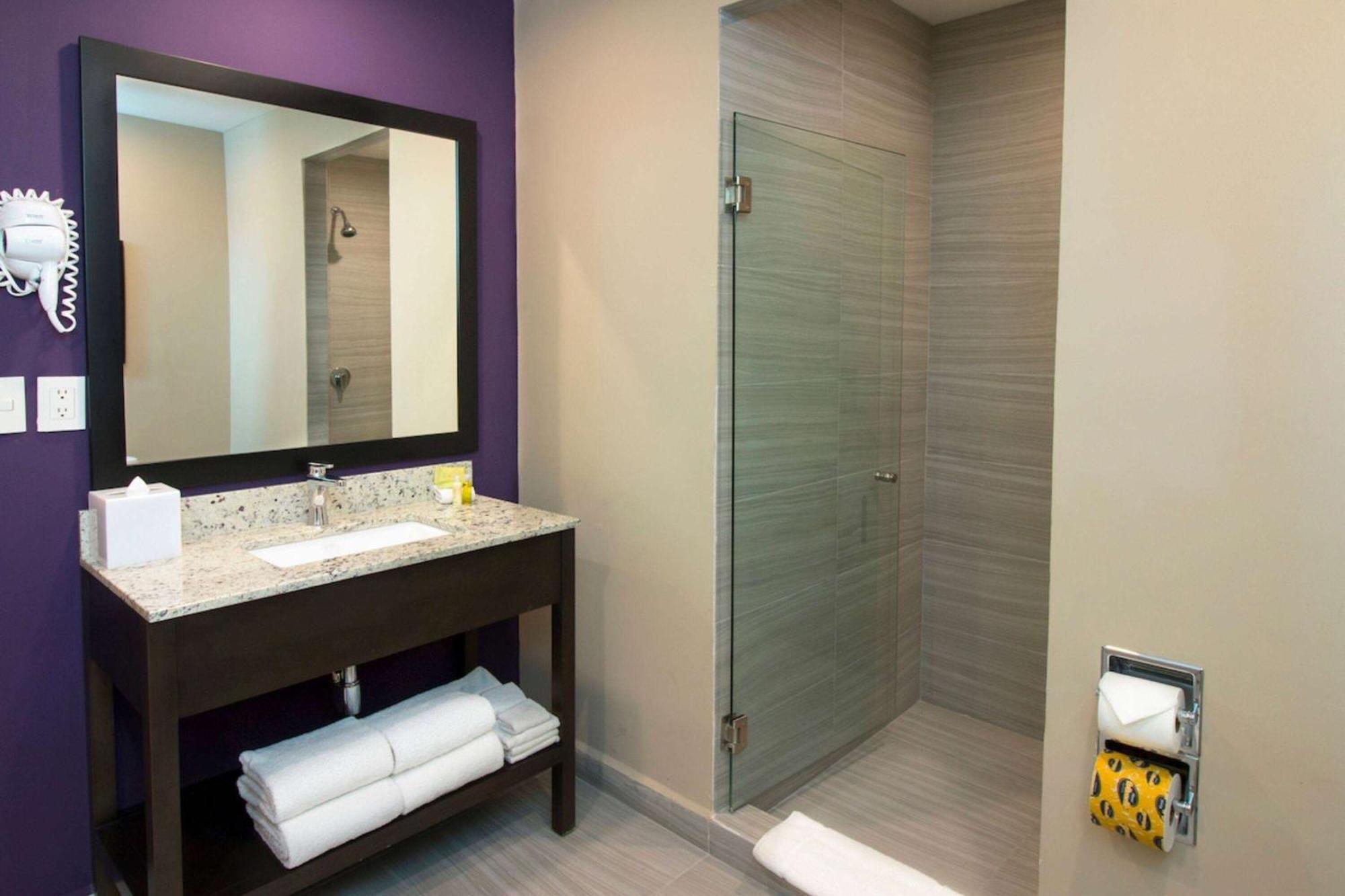 Chn Hotel Monterrey Norte, Trademark Collection By Wyndham Экстерьер фото